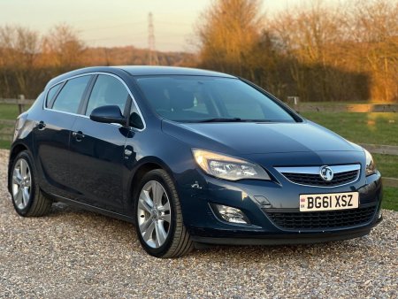 VAUXHALL ASTRA